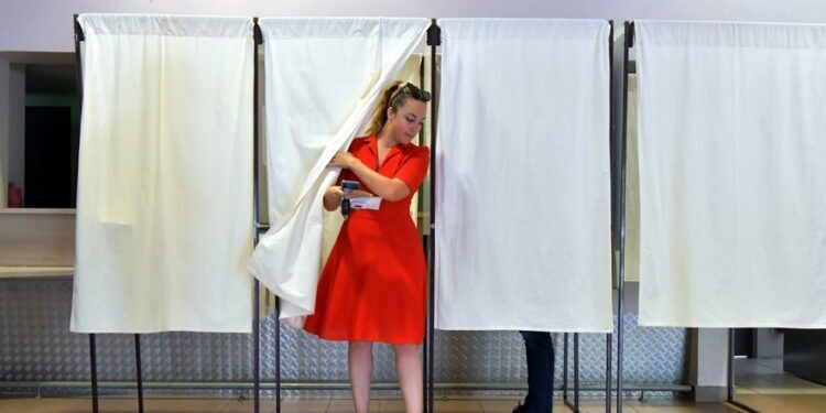 Élections législatives en Lot-et-Garonne : Le RN et le Front populaire en force, le retour de Cahuzac… Qui sont les quatorze candidats ?